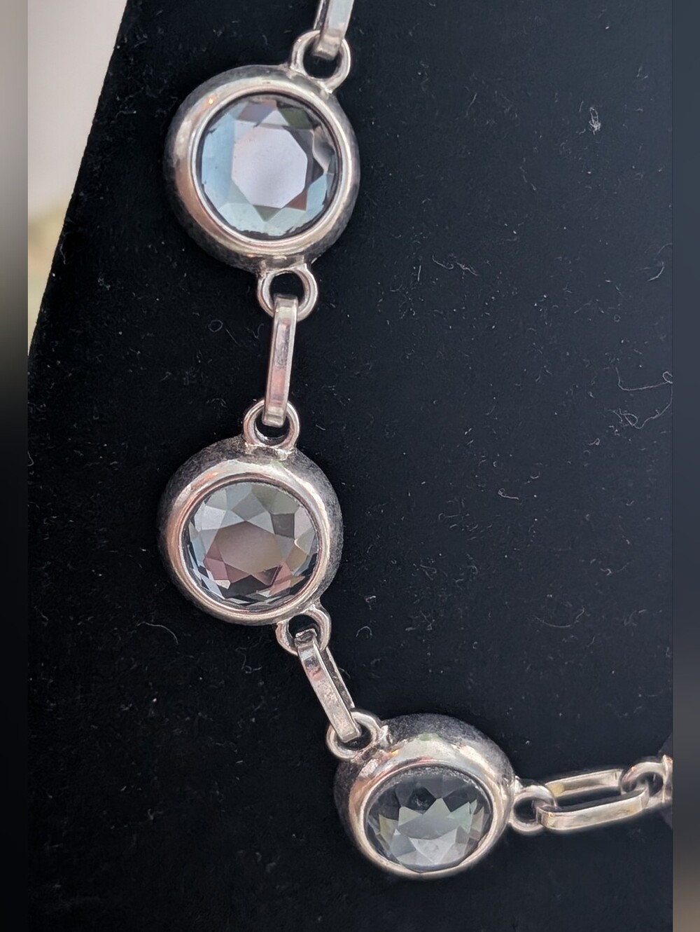 Coldwater Creek Silver Tone With Grey/Smoky Blue Rhinestone Station Necklace - Picture 4 of 11